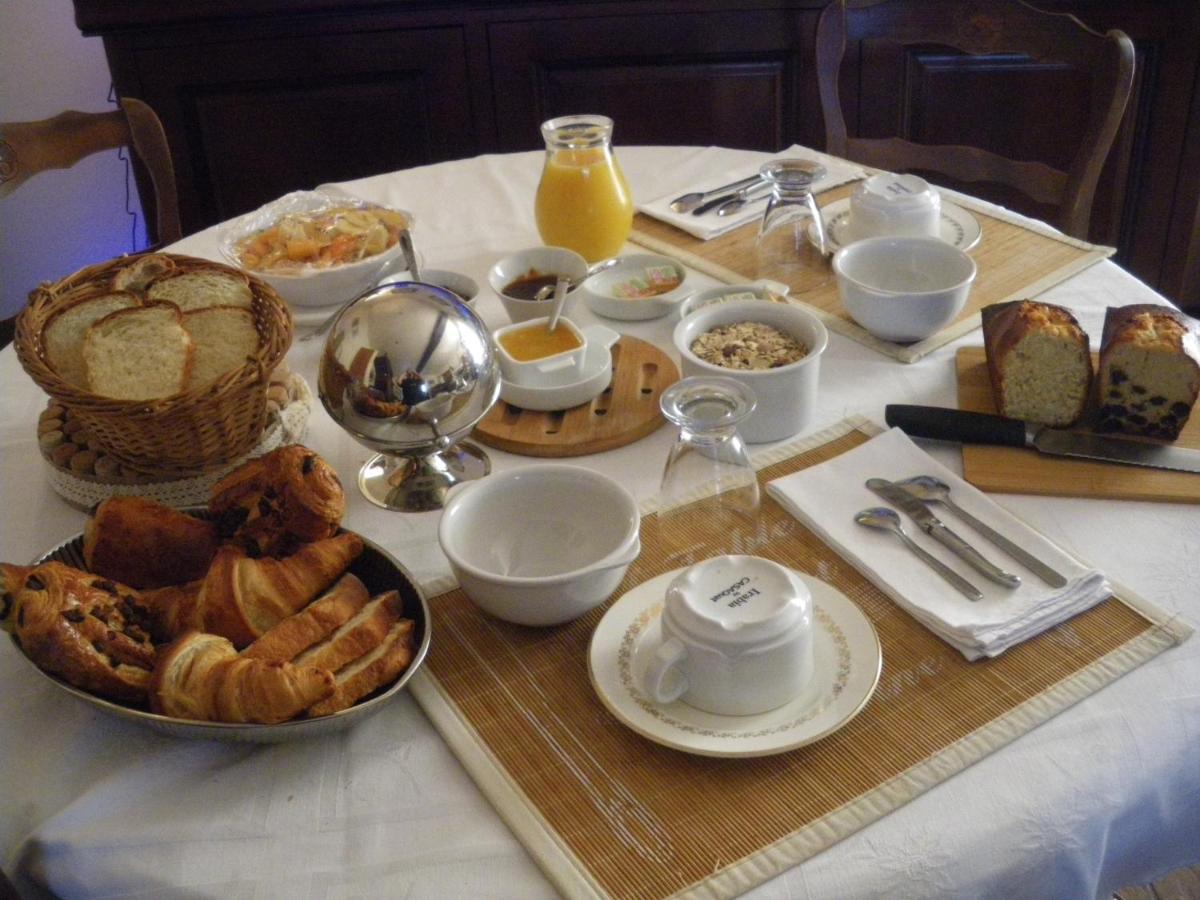 Bed and Breakfast La Metairie Du Pont Sainte-Hermine Esterno foto
