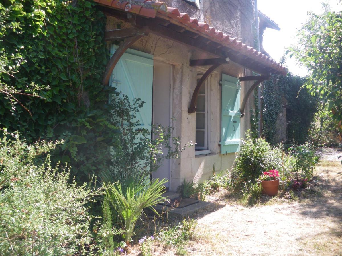 Bed and Breakfast La Metairie Du Pont Sainte-Hermine Esterno foto